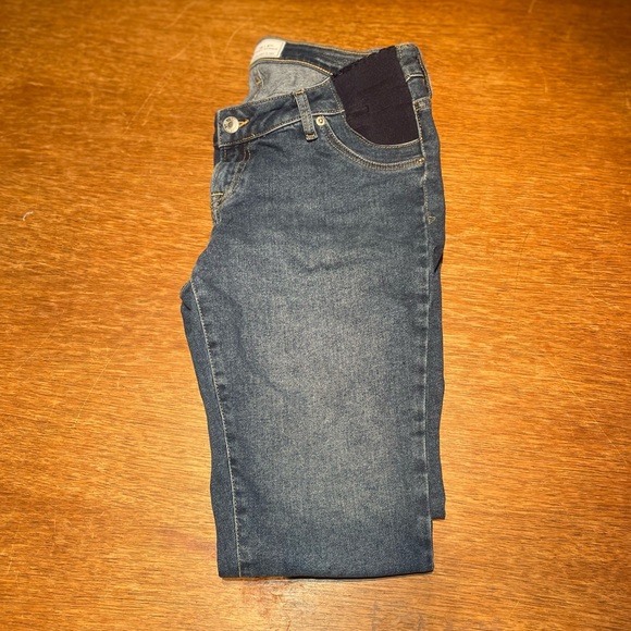 Gap Maternity Jeans - Picture 3 of 4